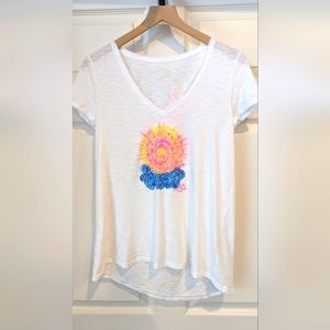 Lilly Pulitzer tshirt